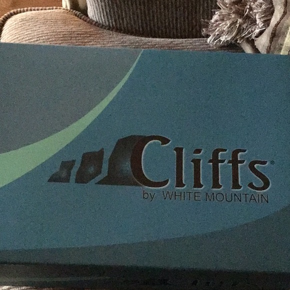 Cliffs by White Mountain Cupcake White WomenSize 8 - Picture 2 of 5